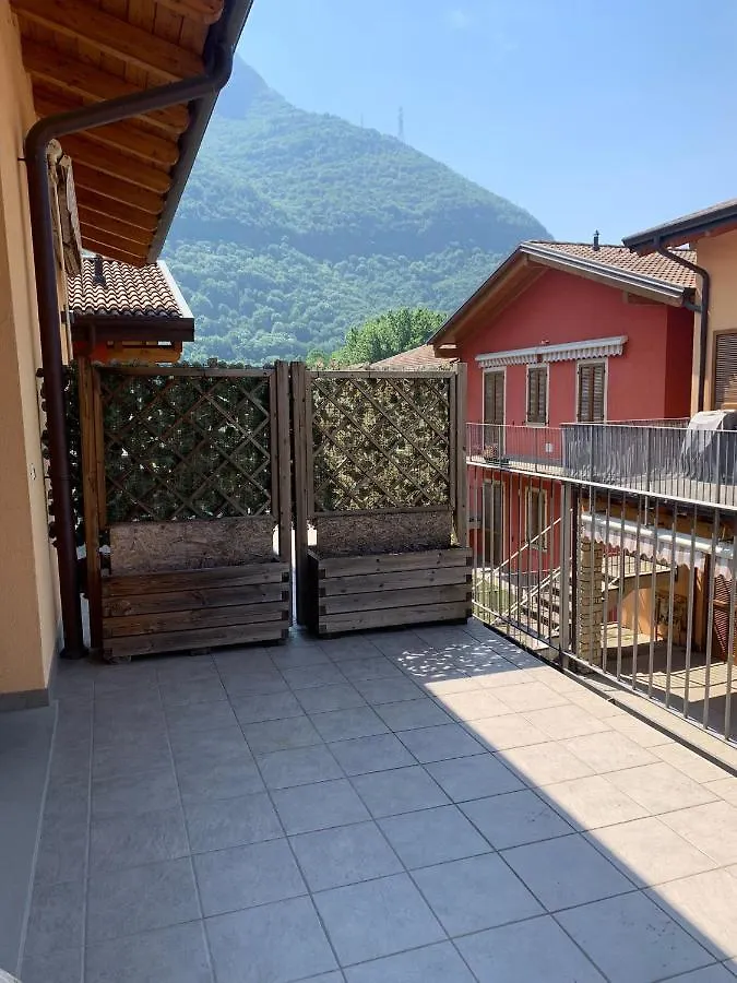 Appartamento IRIS Spinone Al Lago 0*,  Italia